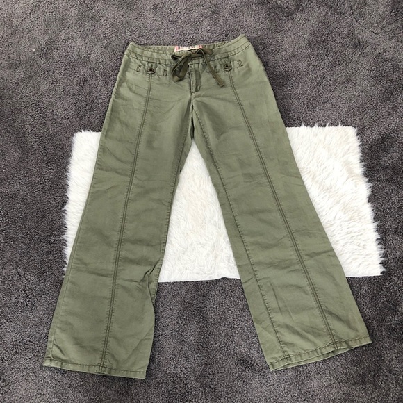 Anthropologie Pants - Daughters Of The Liberation green cargo pants